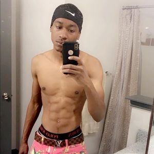 Meet your Posher, Loren